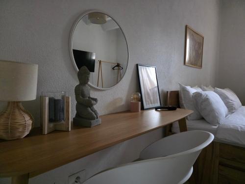 Calm & Central Apartments photo 9